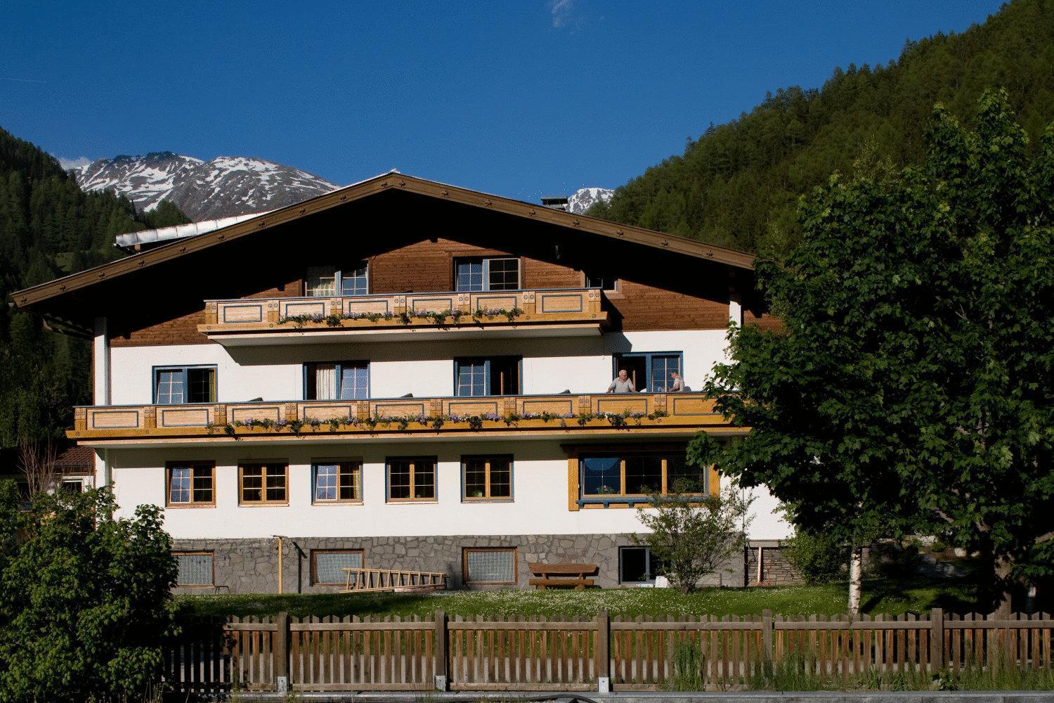 Ferienhaus Alpina Kals-am Großglockner Exterior foto